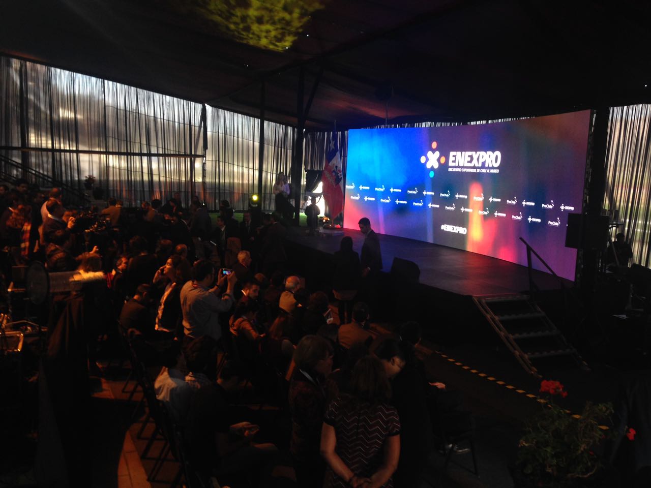 En Enexpro 2017 se desarrollan encuentros entre empresas nacionales  y extranjeras, así como con los agregados comerciales que Chile tiene en distintos países y que, son actores claves para promover la oferta exportable de nuestro país.
