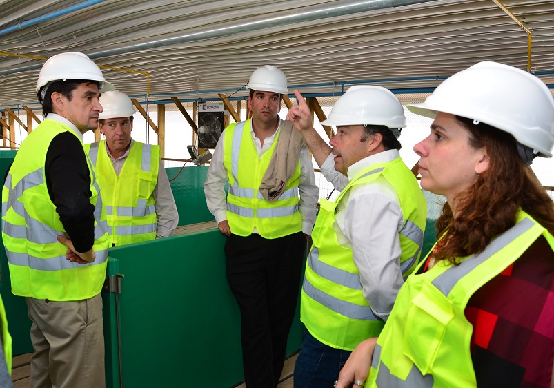 Los invitados a esta ceremonia recorrieron las modernas instalaciones del plantel productor porcino, ubicado en la Región del Maule. 
