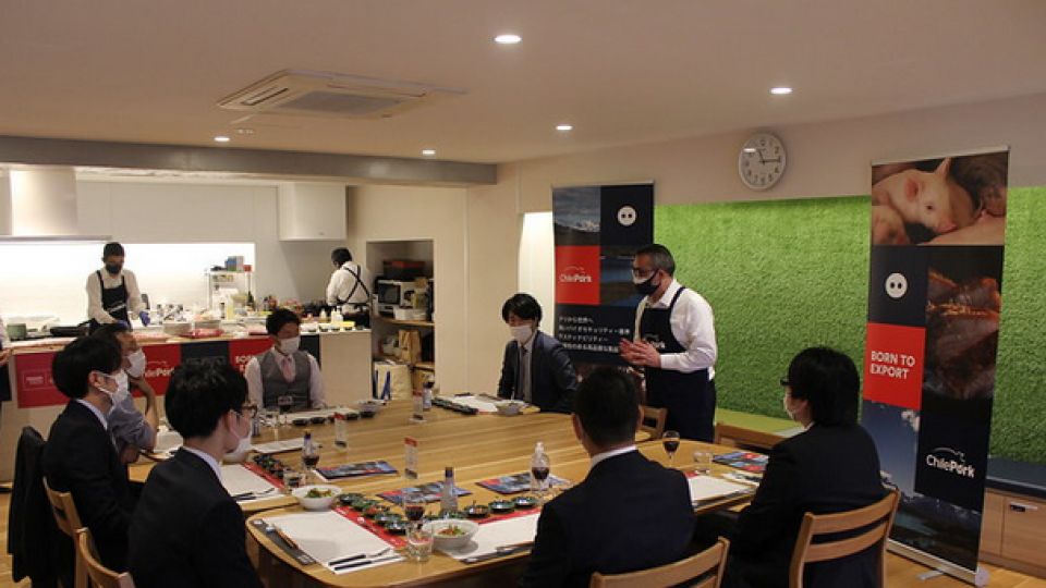 ChilePork realizó cooking shows con medios de prensa especializados e importadores y distribuidores en Japón